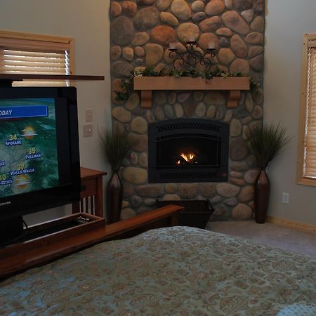 Cashmere Mountain Bed & Breakfast (Adults Only)レブンワース エクステリア 写真